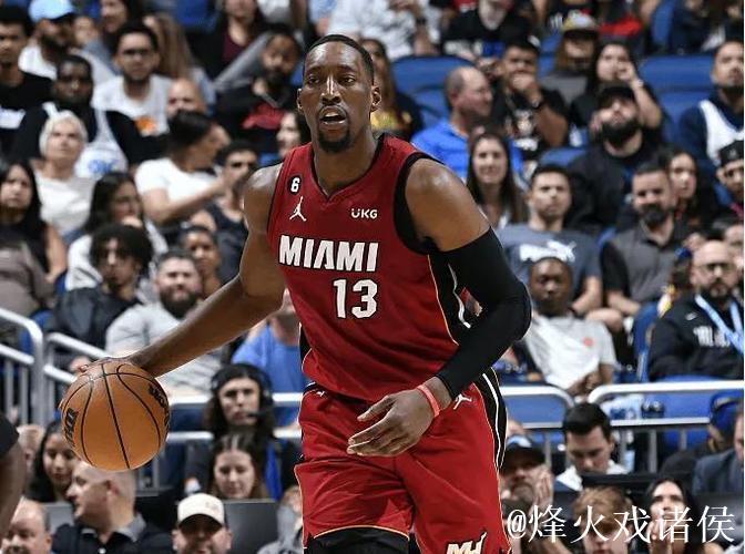 阿德巴约上半场7中4,三分3中1得到13分9篮板2助攻1抢断 阿德巴约上半场7中4,三分3中1得到13分9篮板2助攻1抢断