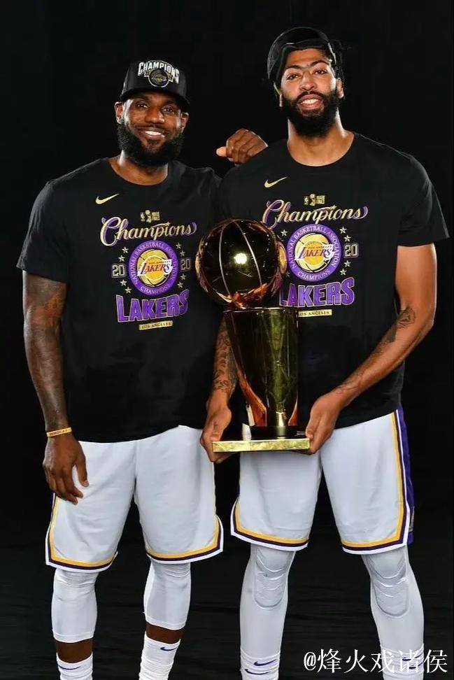 浓眉37+9詹姆斯20+8+11 湖人不敌活塞近4战仅获1胜 浓眉37+9詹姆斯20+8+11 湖人不敌活塞近4战仅获1胜