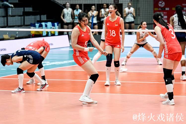 U21女排世锦赛:中国队3-0横扫美国,强势五连胜晋级16强 U21女排世锦赛:中国队3-0横扫美国,强势五连胜晋级16强